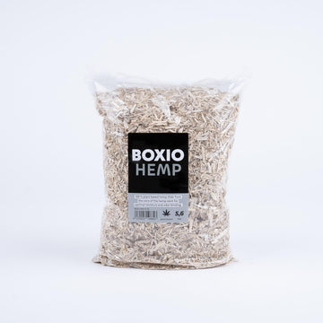 BOXIO 25-bag roll supports long trips with portable toilets.