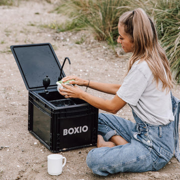 BOXIO SoloUp portable stand elevates the wash area for easy access