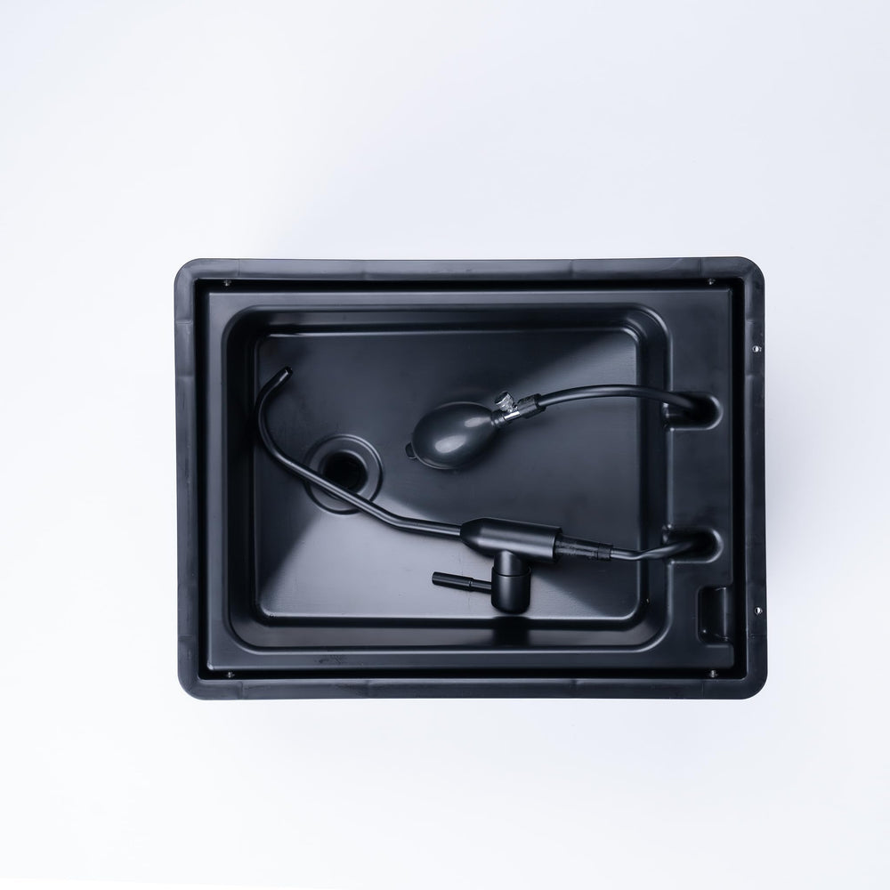BOXIO Wash no-setup-pump operation enables effortless outdoor handwashing