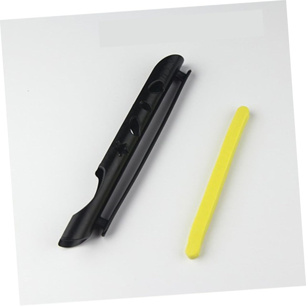 Durable coiling plate with foam cushions
