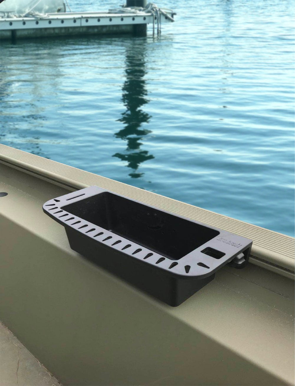 Brocraft marine caddy on Versatrack smoothly slides along the track