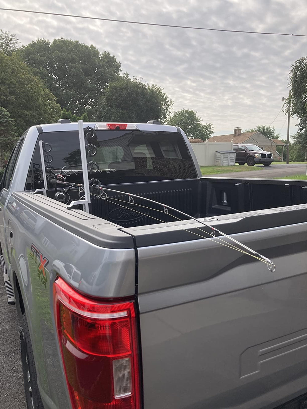 Fits most pickup truck beds for easy installation without drilling