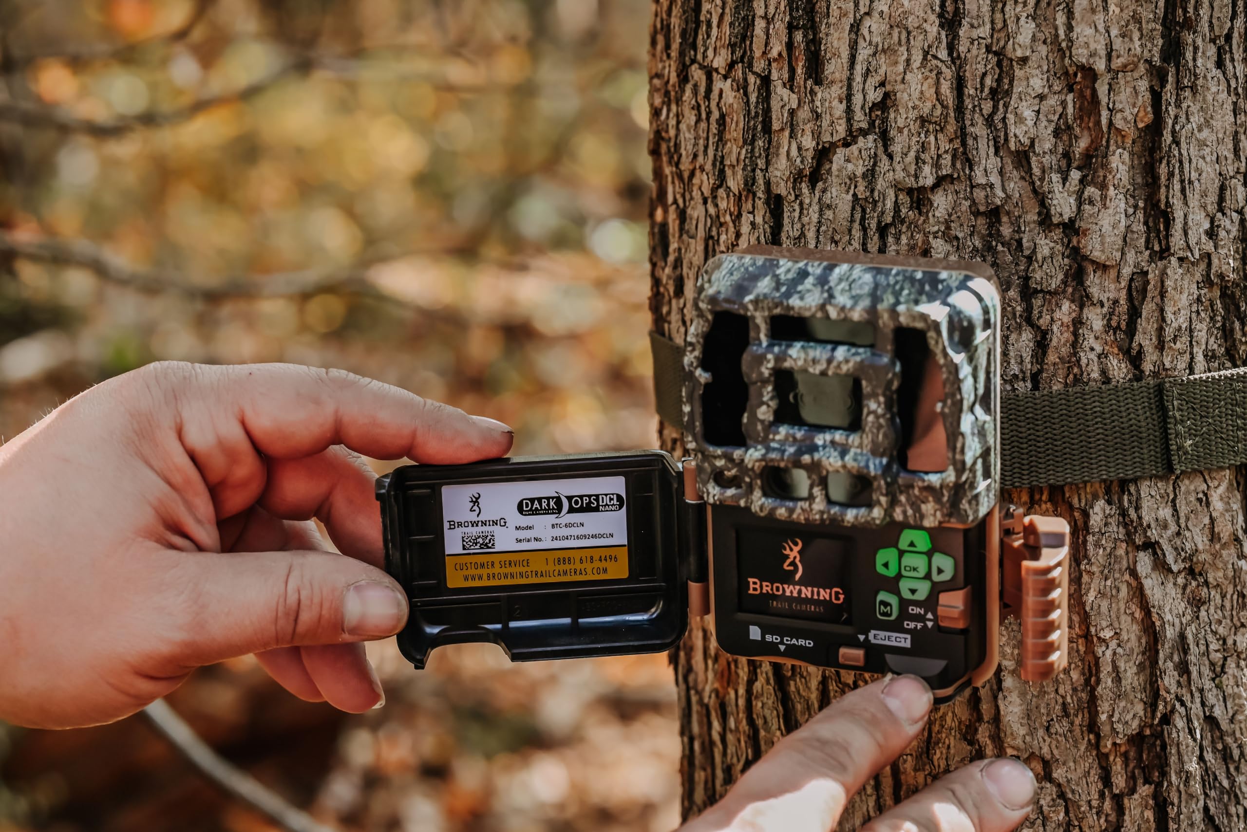 Browning Dark Ops DCL Nano 4K video with sound captures wildlife activity.