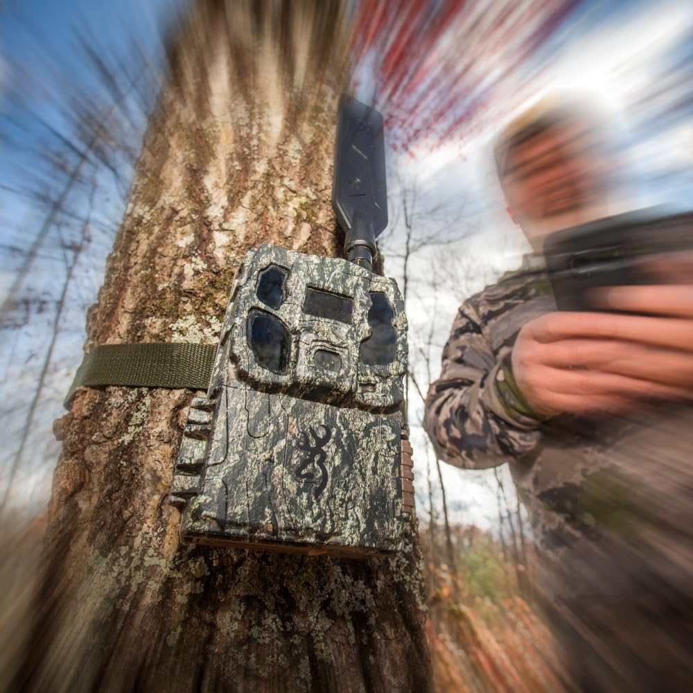 Browning Defender Pro Scout Max bundle includes SD card reader and memory cards.