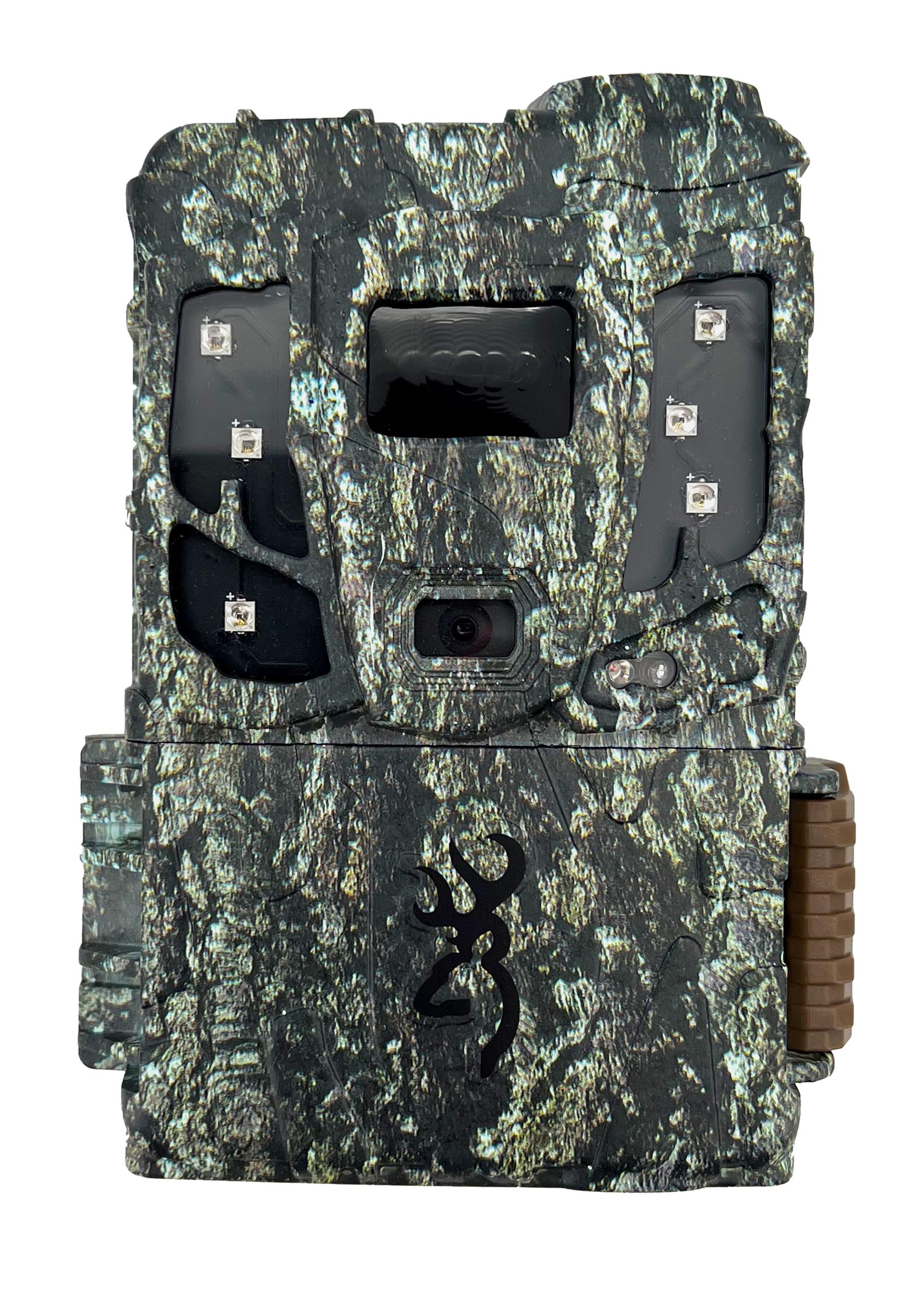 Browning Defender Pro Scout Max night-vision capability for low-light scenes