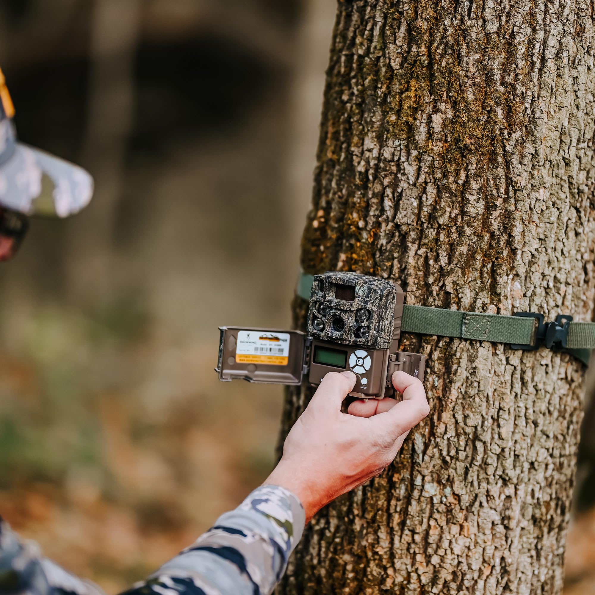 Browning Strike Force FHDR40 day-shot captures vivid daylight images with crisp detail