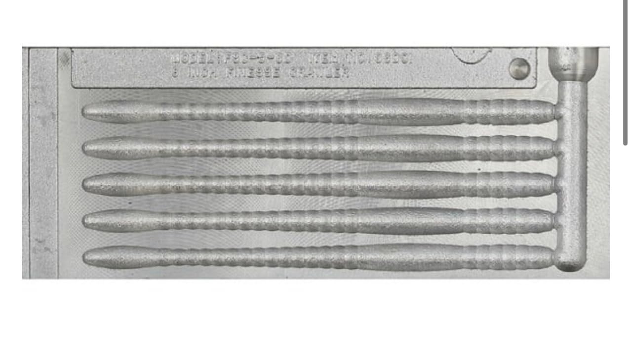 BT Outdoors Do It Mold Finesse Crawler 6in tail detail with bulbous tip for delicate action.