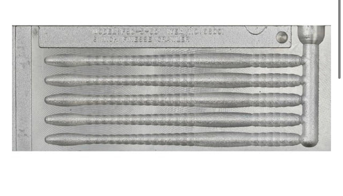 BT Outdoors Do It Mold Finesse Crawler 6in tail detail with bulbous tip for delicate action.