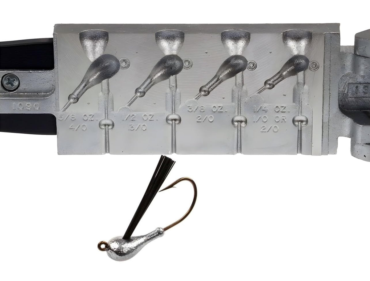 BT Outdoors Do It Mold Weedless Sparkie Jig 1/4oz, ideal for weedless casting and cover navigation