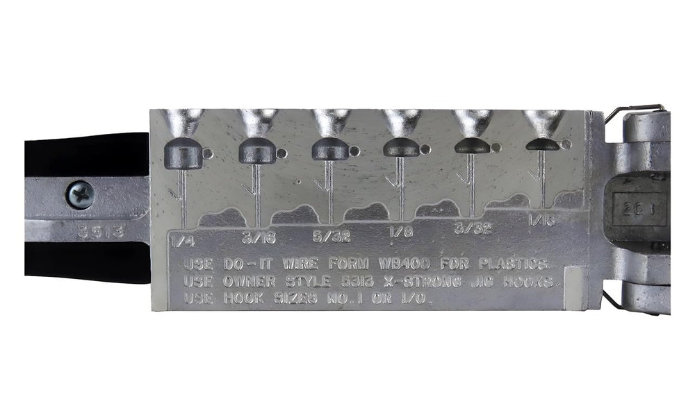 BT Outdoors Do-It Mold with wire holder image emphasizes secure seating and easy weedless setup.