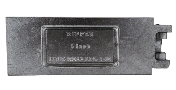 BT Outdoors Ripper 3in ribbed body close-up highlights lifelike texture
