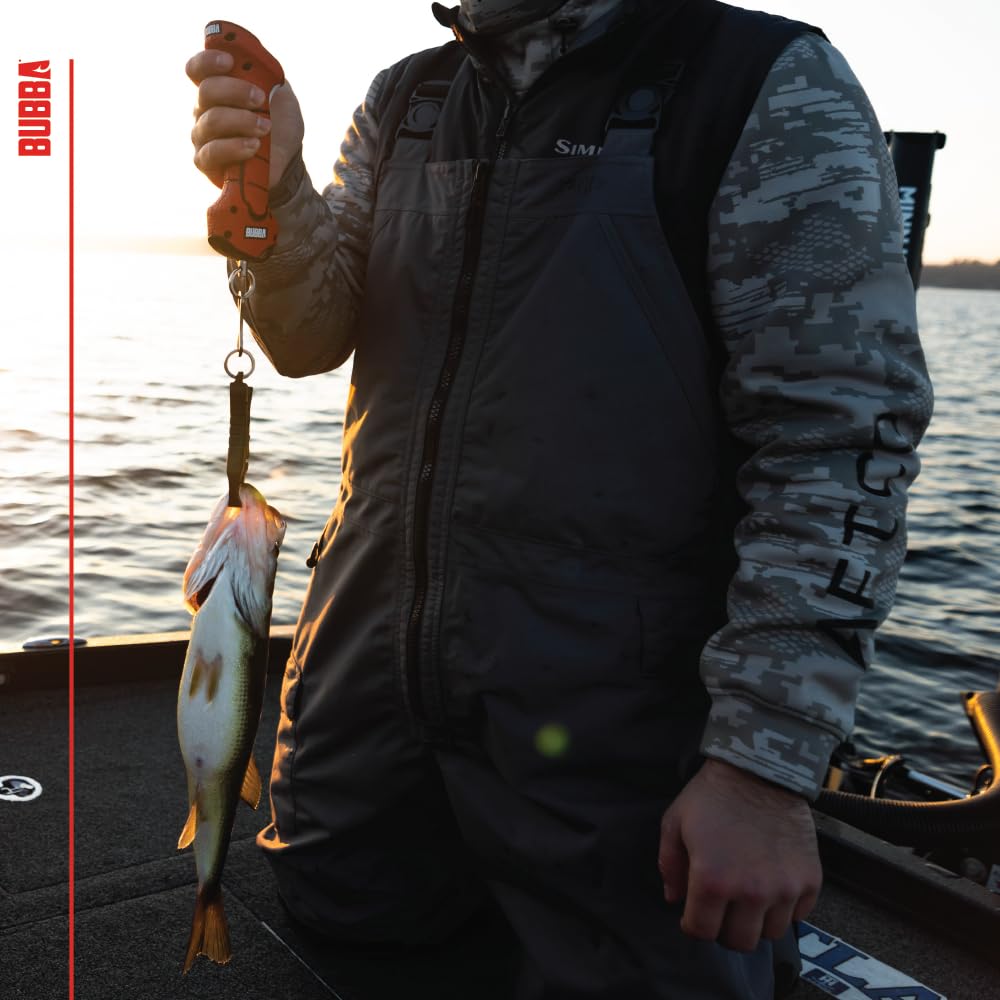 BUBBA Smart Fish Scale Lite compact design fits in tackle bag.