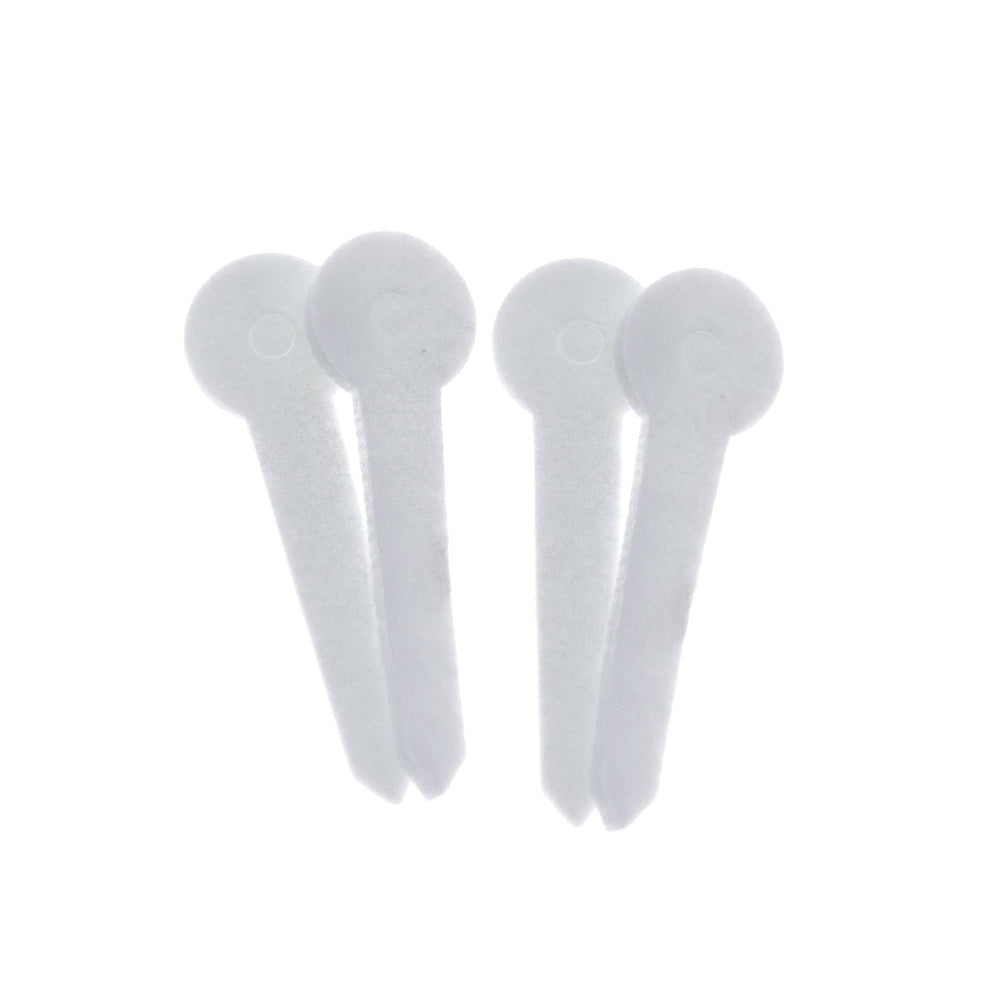 Buck Bomb Synthetic Doe N Estrus scent with included wicks for scent application