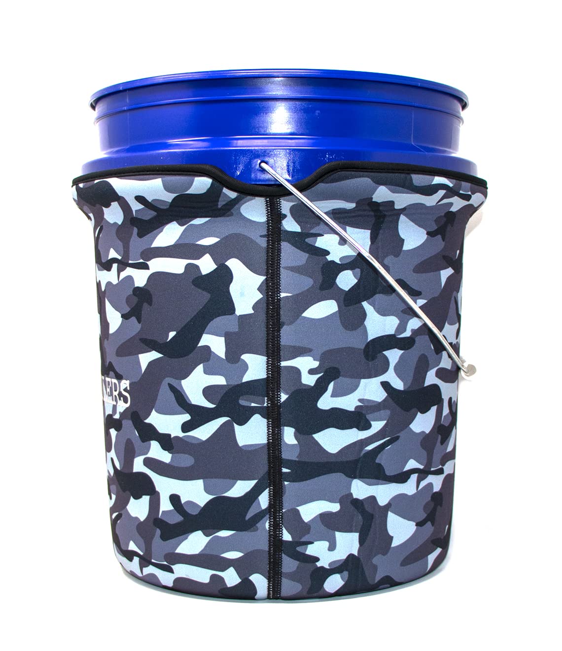 Bucket Cooler 7mm neoprene sleeve in use preserves bait temperature longer.