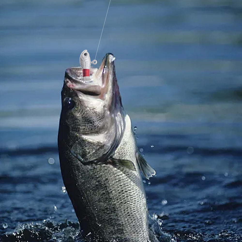 White Bucktail Jig 3/4oz action shot in water