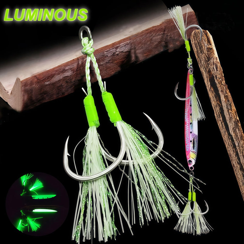 Bucktail teaser boosts attraction in deep or murky water.