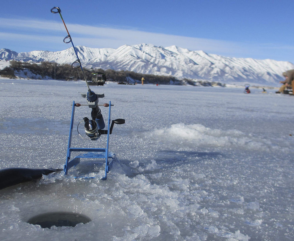 Bullnose Original Blue Ice in-use on-ice shows rapid bite detection.