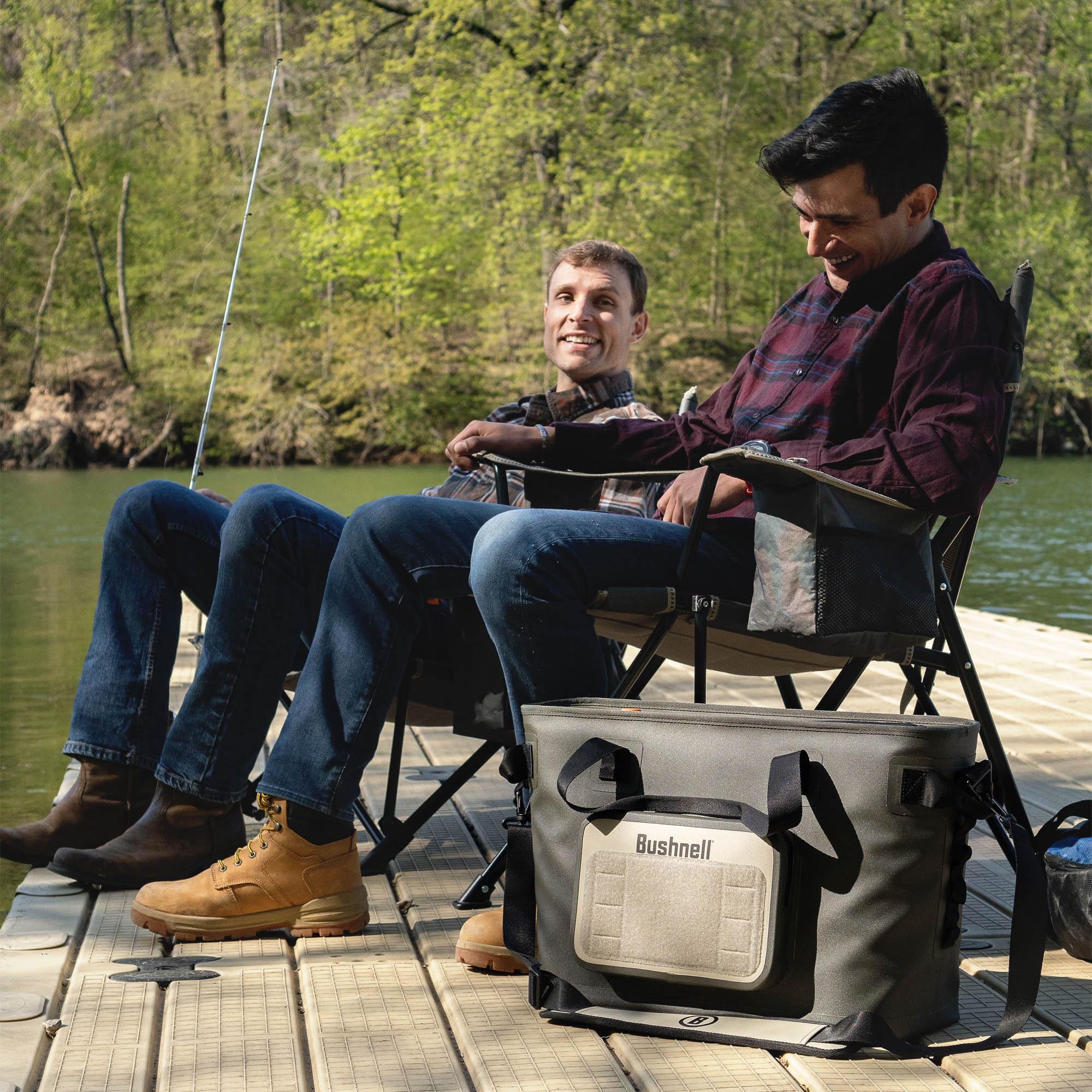 Bushnell Soft Cooler waterproof zipper ensures easy cleaning and leak resistance.