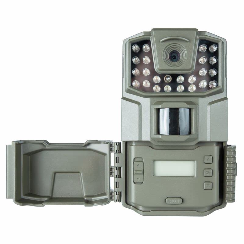 Bushnell Spot-On 18MP IR flash shot showing after-dark visibility for game activity.