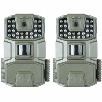 Bushnell Spot-On 18MP tree-mount view enabling easy installation and flexible setup.
