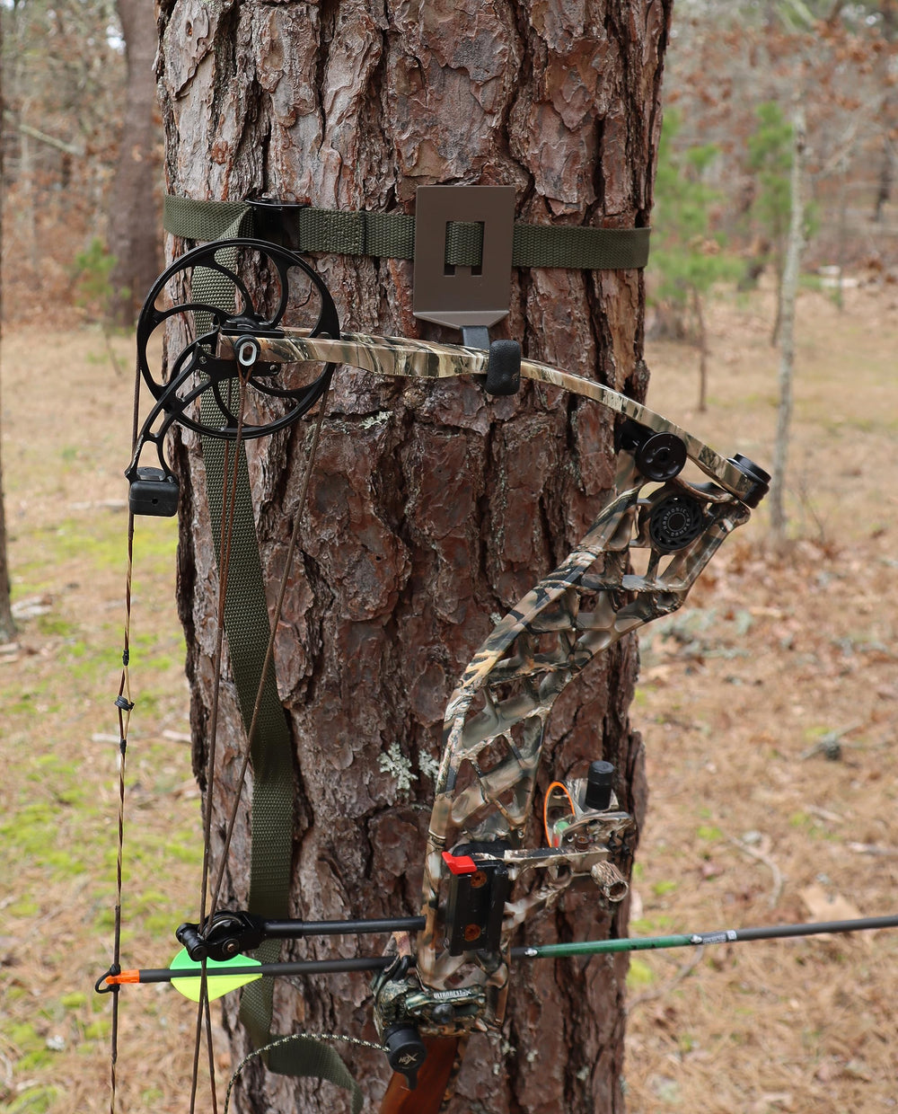 BWD Bow Hanger Mobile Hunter cam buckle strap secures bow with reliability.