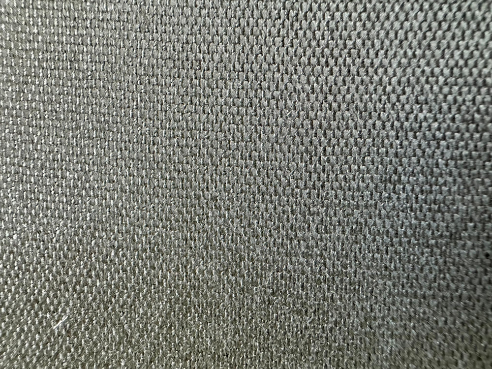 Scissors-friendly edge for easy modification