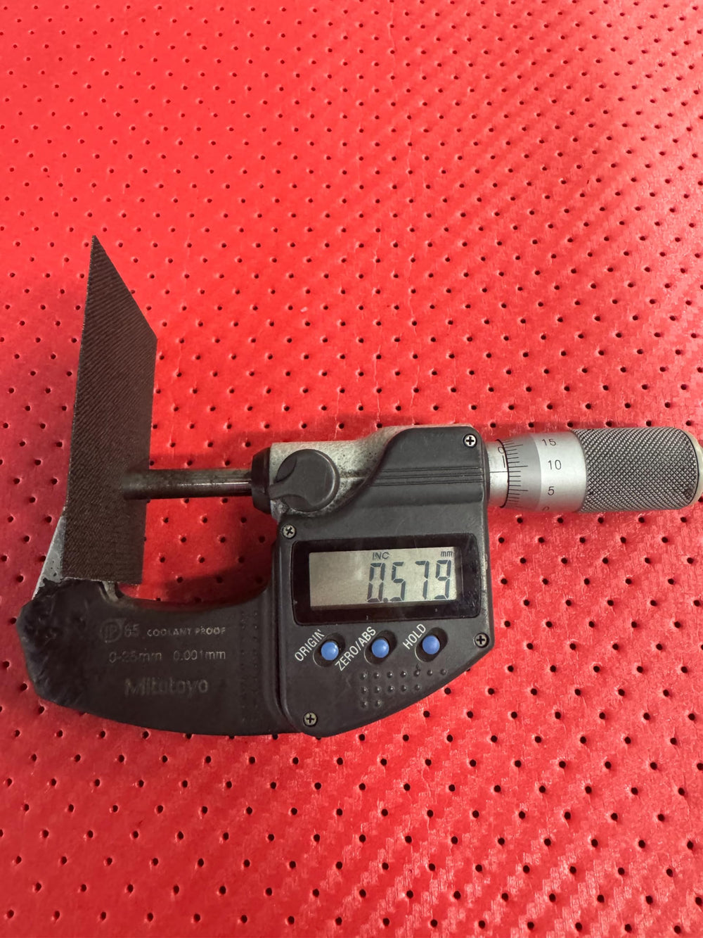 Close-up of Cabric carbon sheet core with FRP inside for drag washers