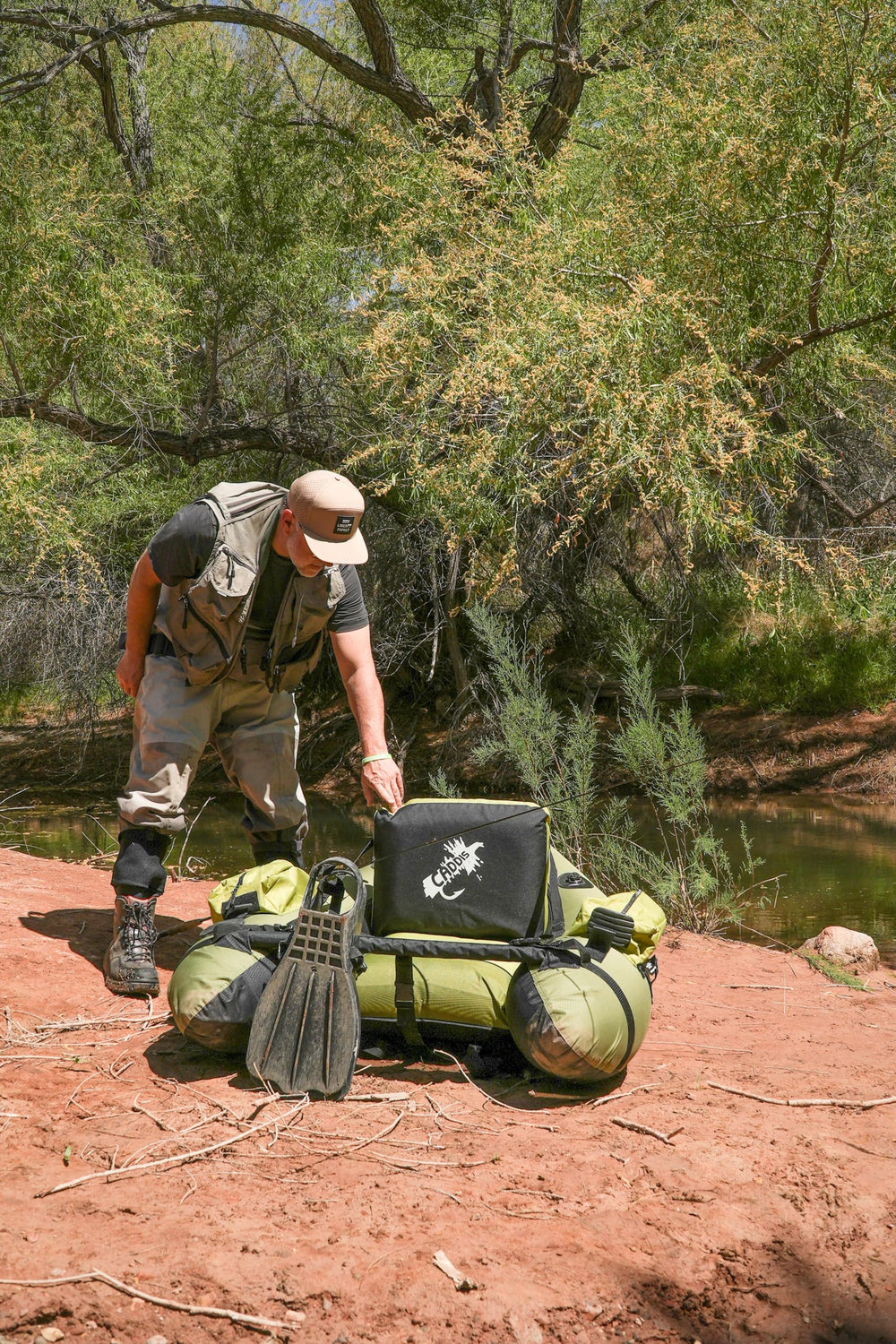 Caddis PRO/3000 Float Tube – stripping apron and pockets