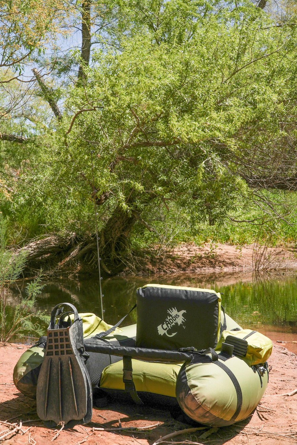 CADDIS Pro 3000 inflatable seat enhances comfort and casting range.
