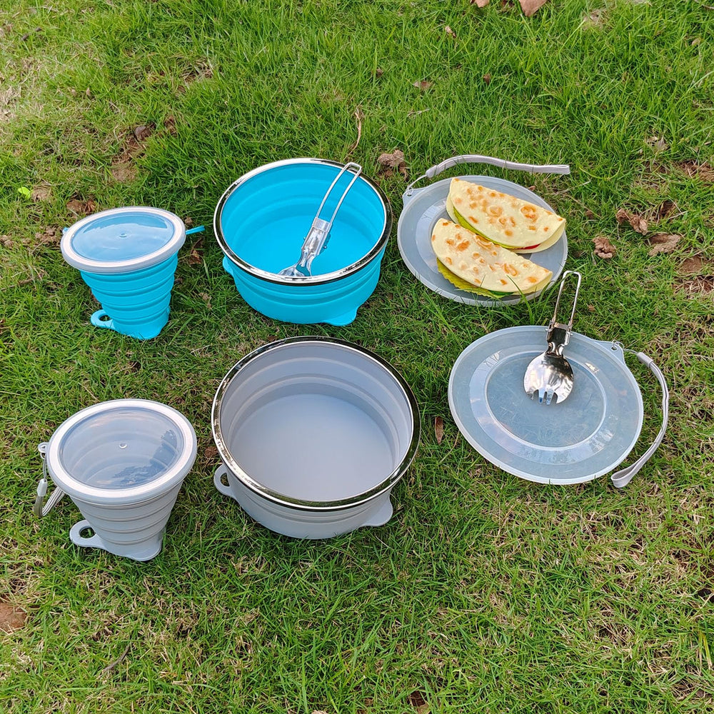 Cagelya outdoor-lifestyle-shot demonstrates an all-in-one camping solution for nature outings.