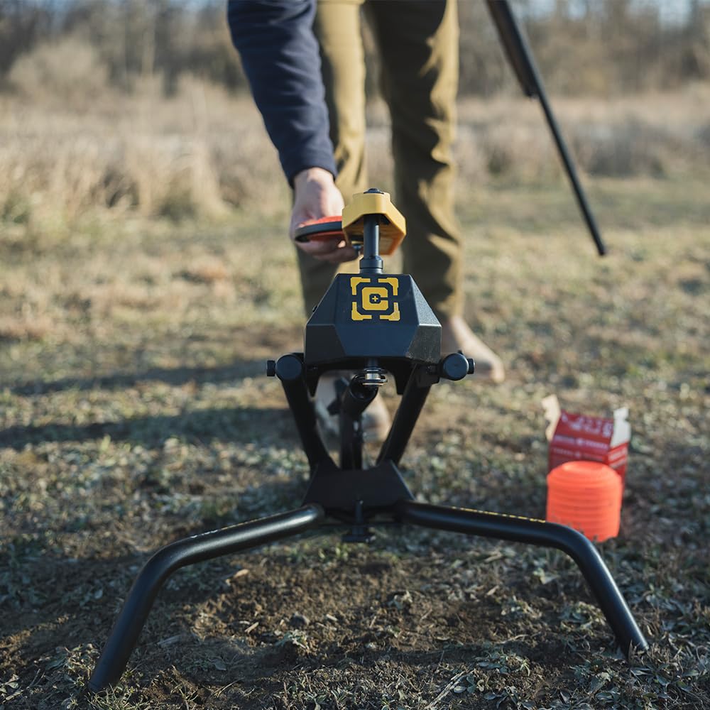 Caldwell Claymore Solo auto-reset arm ready for rapid throws