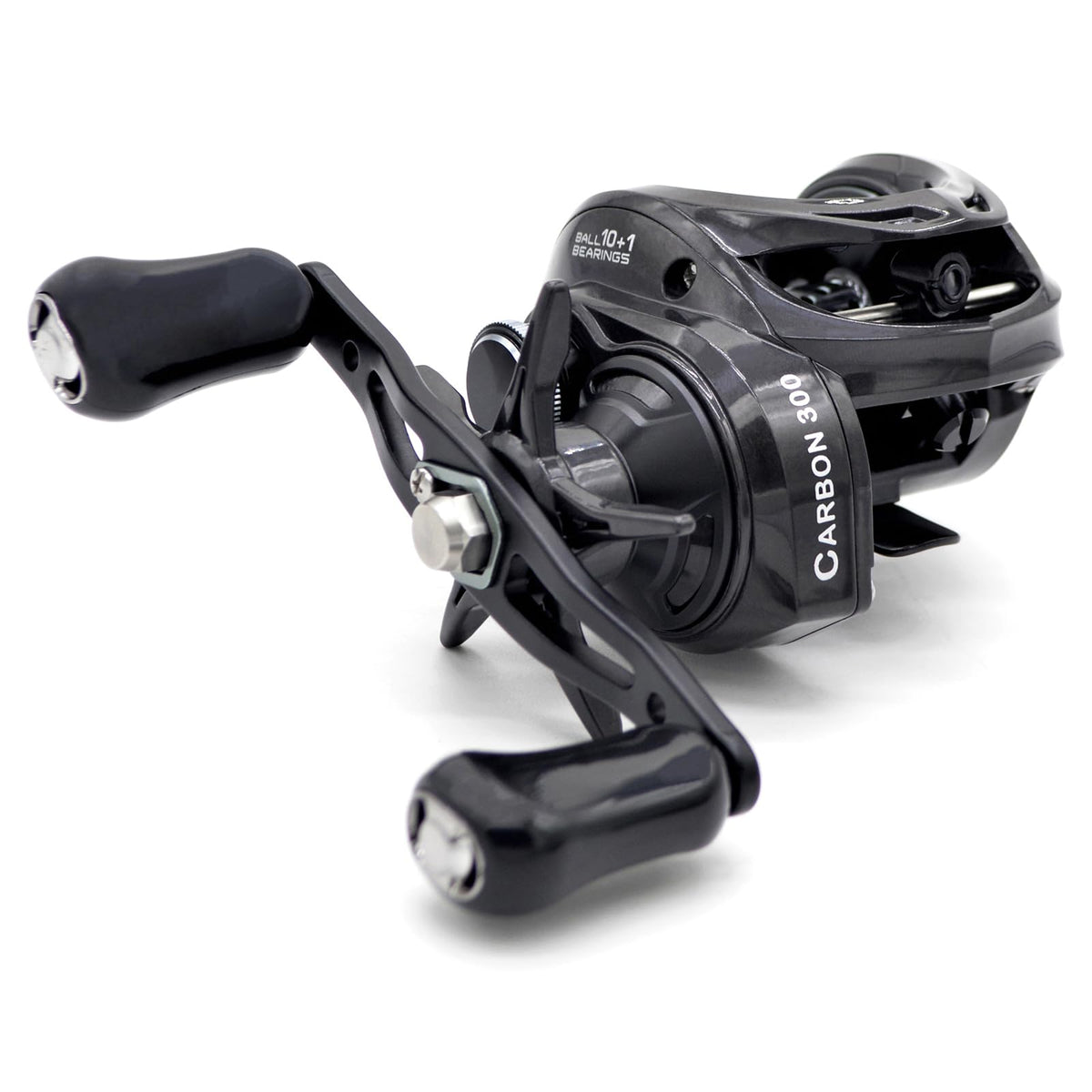 Camekoon Carbon 300 reel with lightweight carbon frame for easier long casts.