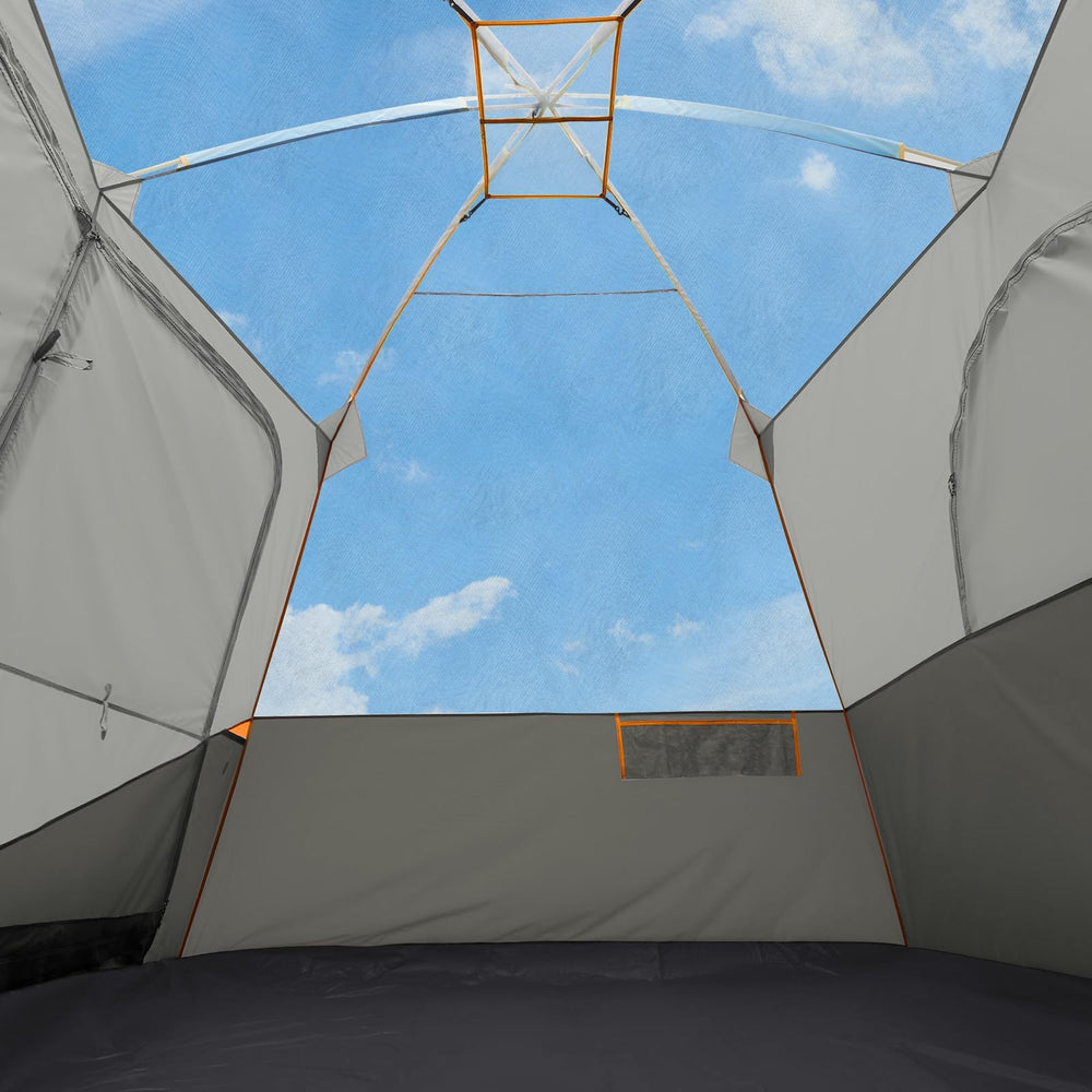 CAMEL CROWN durable poles and stakes provide stable setup in wind