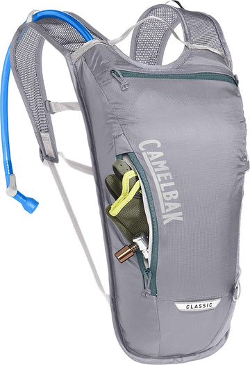 CamelBak Classic Light adjustable sternum strap for a stable, customized fit.