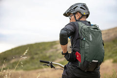 CamelBak M.U.L.E. Pro 14 back panel air support ventilating heat-prone areas