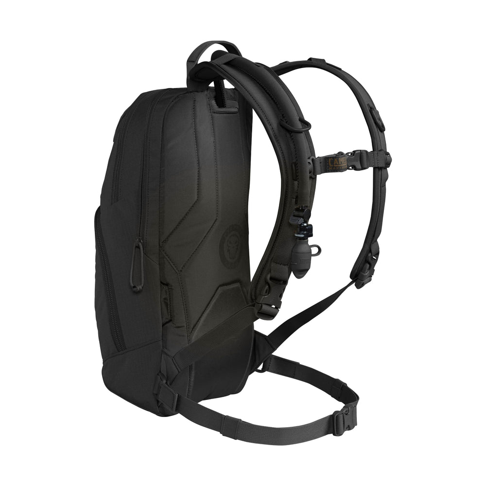 CamelBak M.U.L.E. Tactical reservoir inside, 3L capacity supports on-the-go hydration.