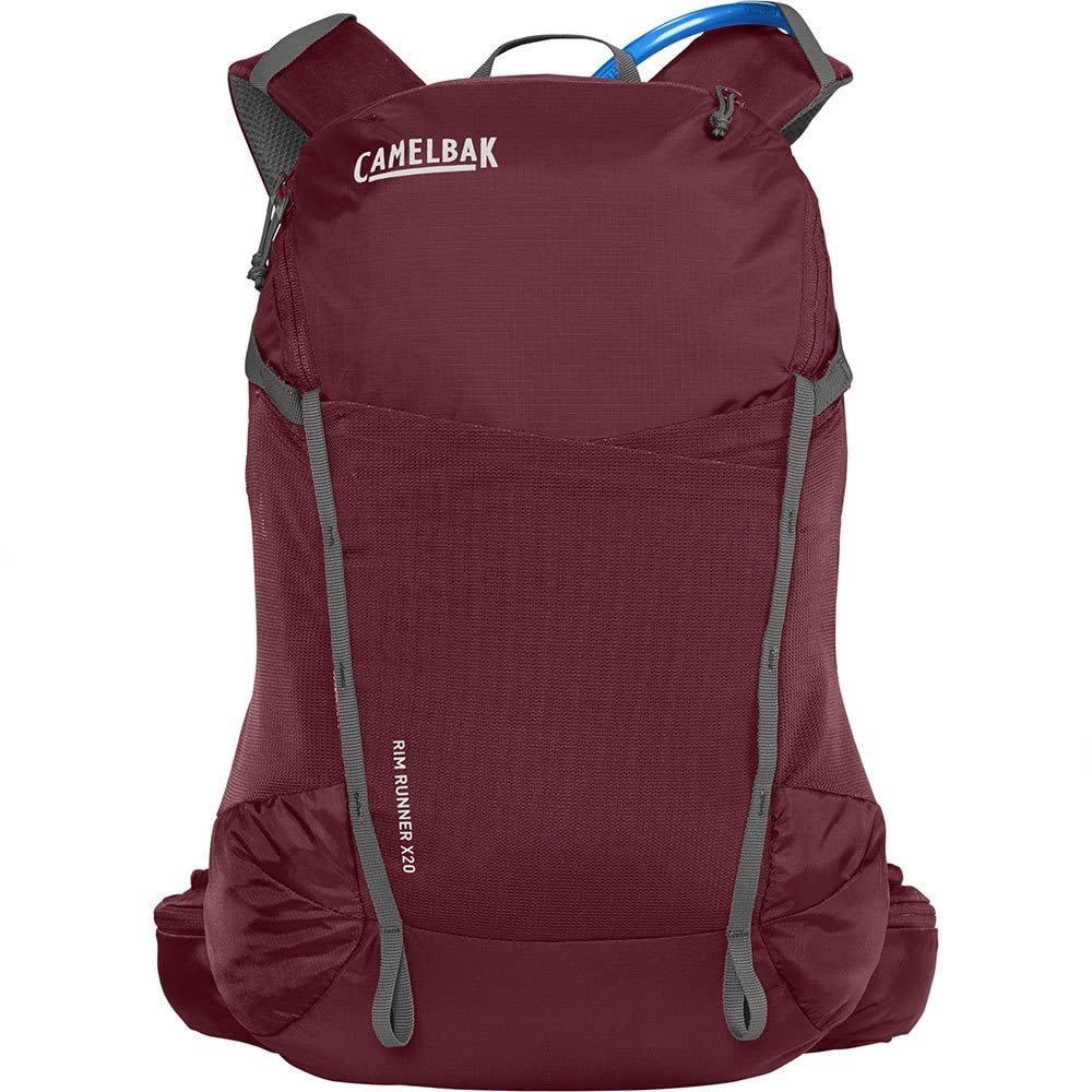 CamelBak Rim Runner X20 removable stability belt adds lightweight support.