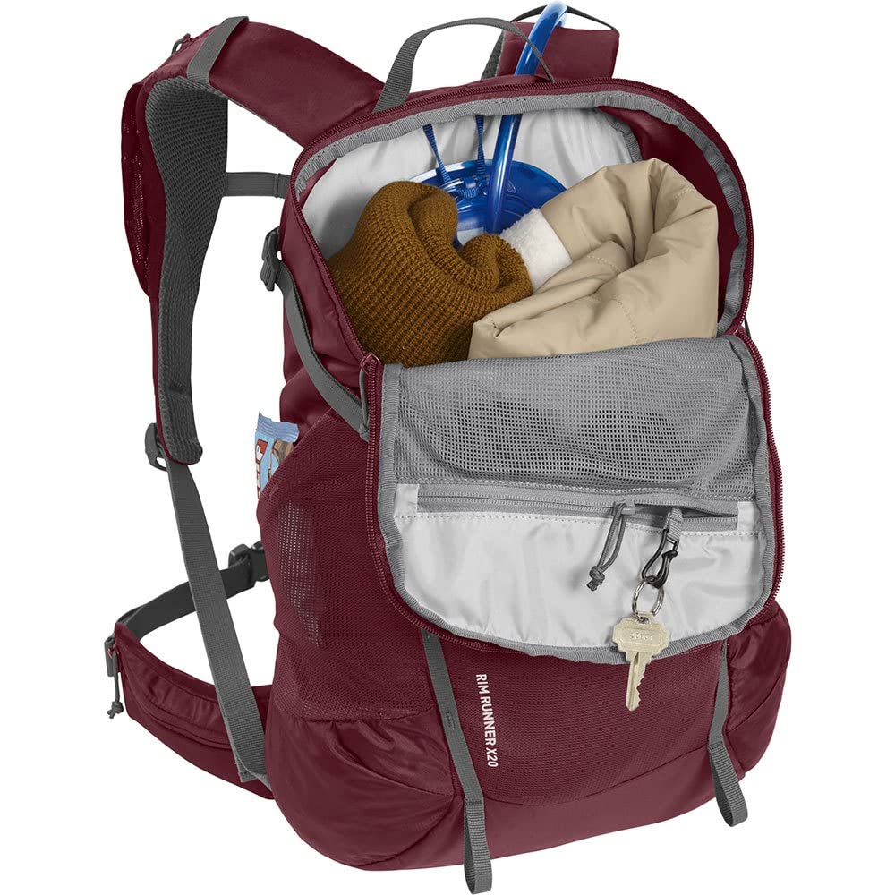 CamelBak Rim Runner X20 water tube for easy sipping on trails.