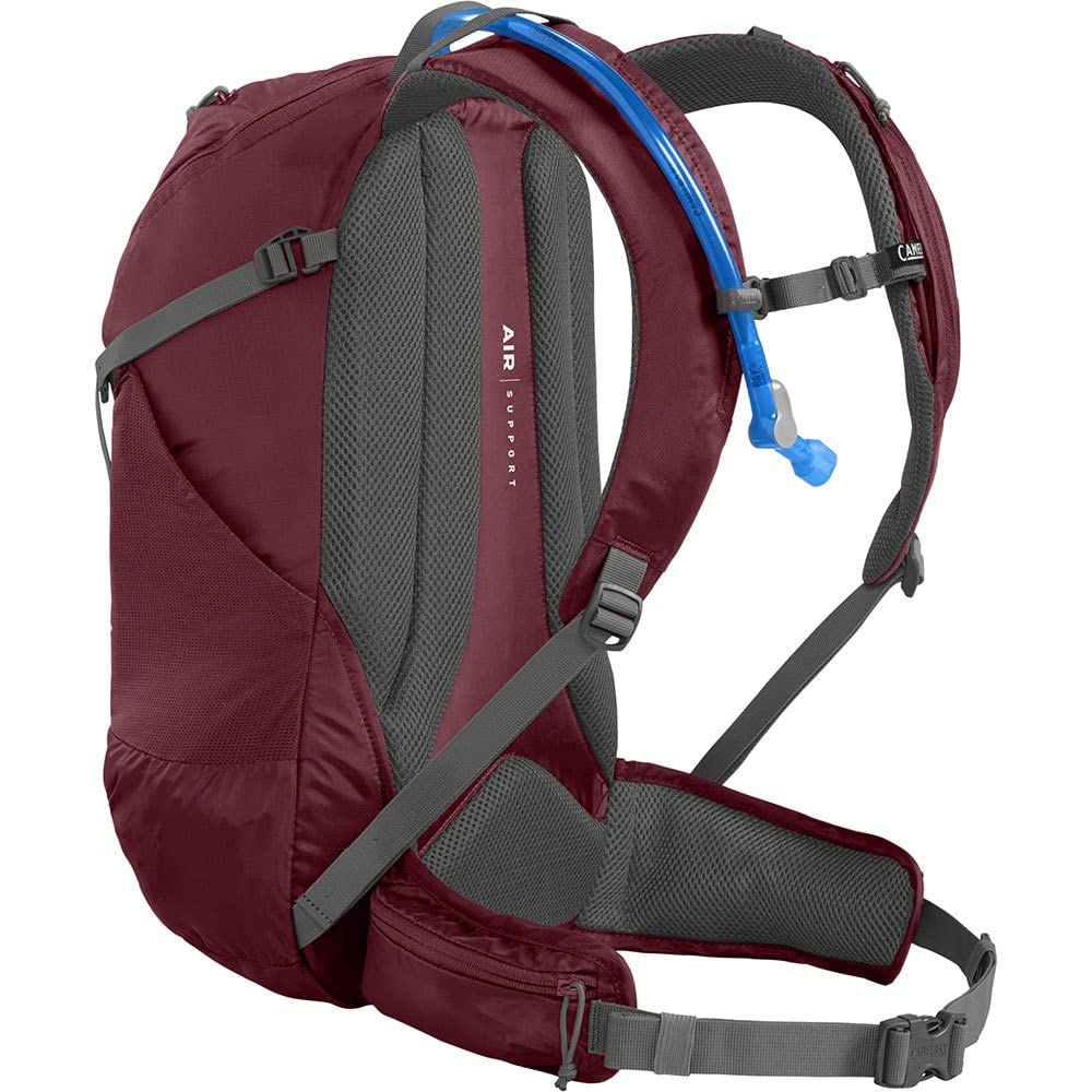 CamelBak Rim Runner X20 women's fit strap for comfortable, stable carry.