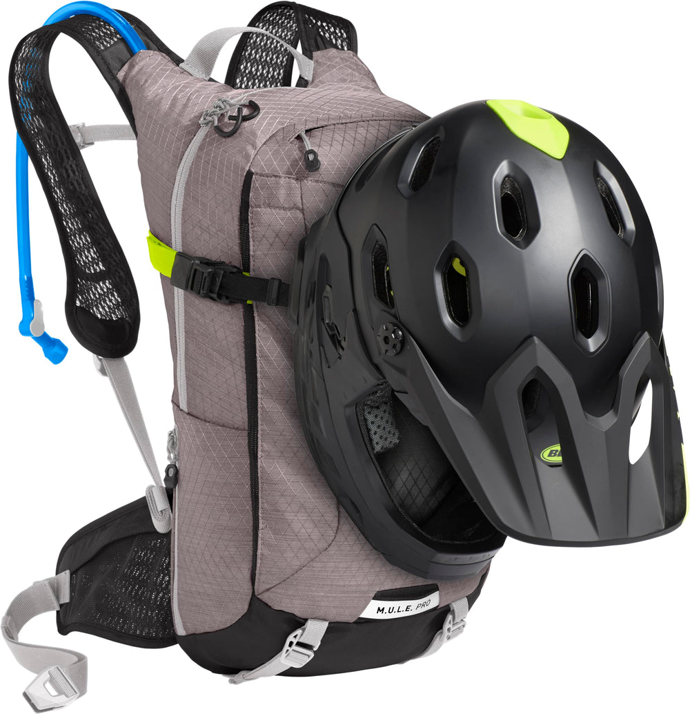 CamelBak M.U.L.E. Pro 14 100oz reservoir offers ample hydration on long descents.