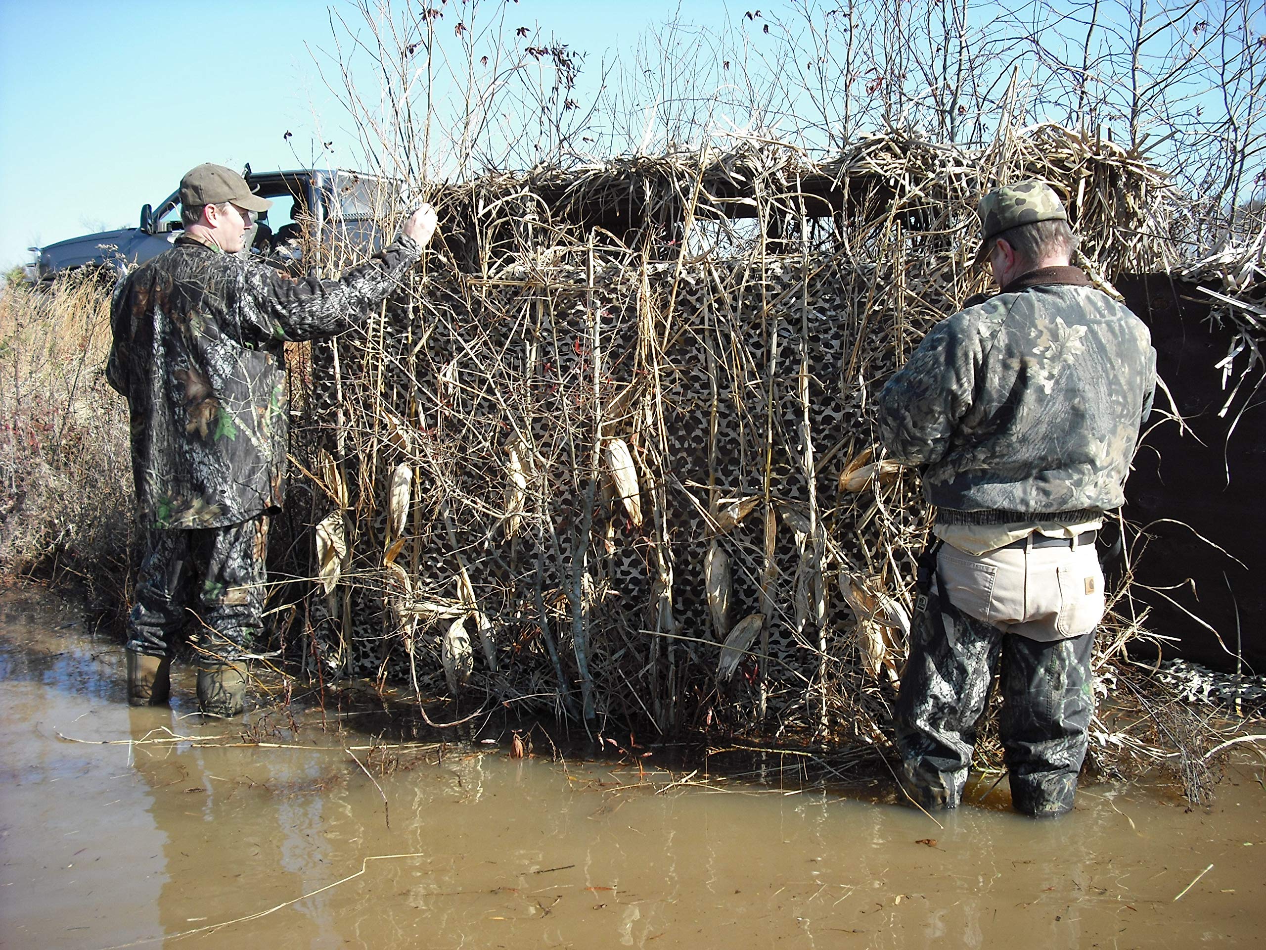 CamoSystems Ultra-lite netting with UV-treated surface to reduce glare.