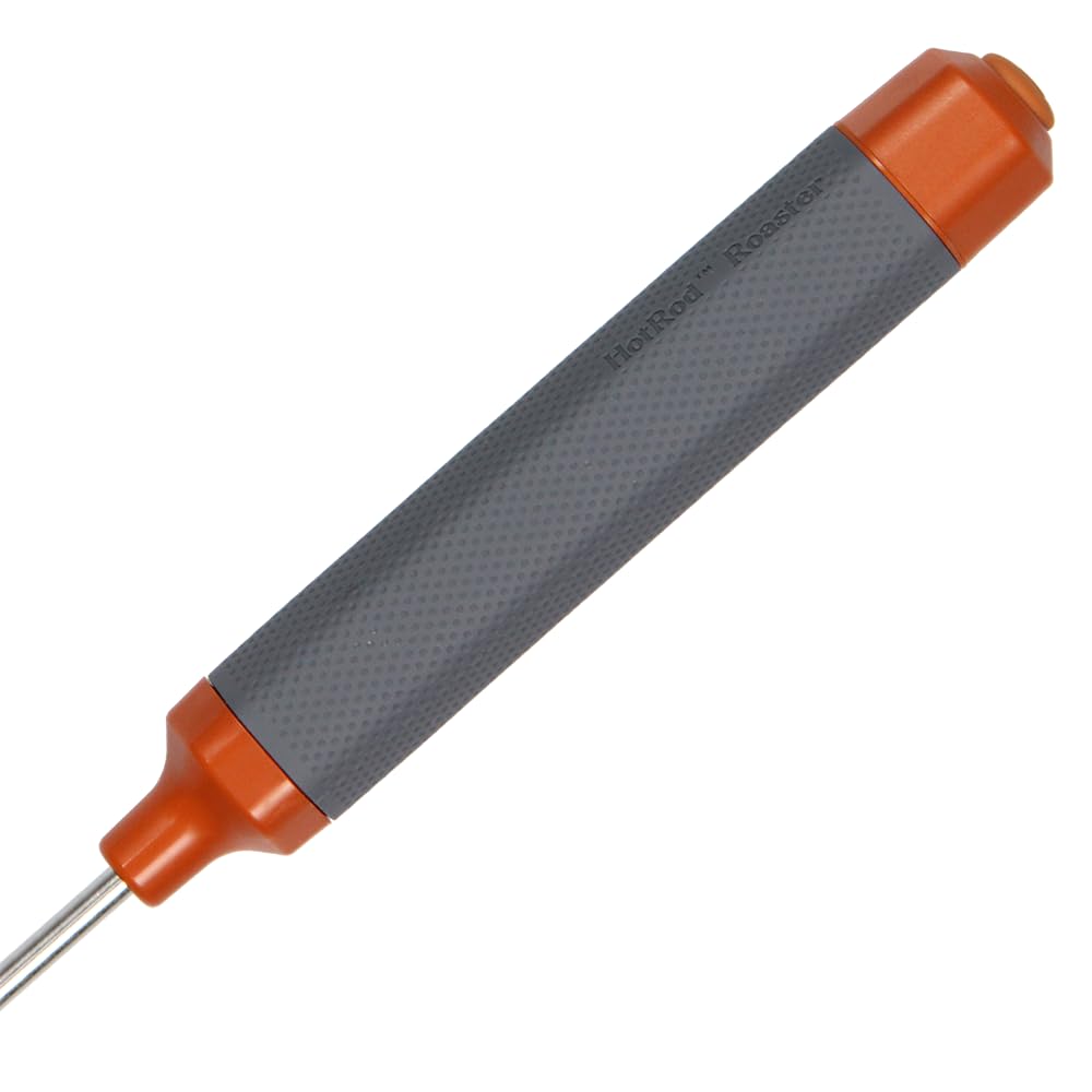 Camp Cozy heat-resistant silicone handle keeps hands cool during s'mores.