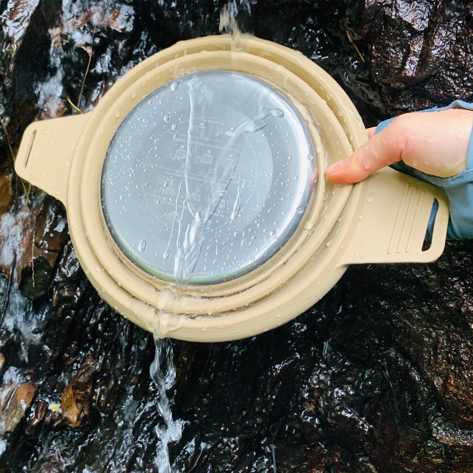 CAMPWOLF 8.8-inch diameter pot base demonstrates stable cooking surface outdoors.