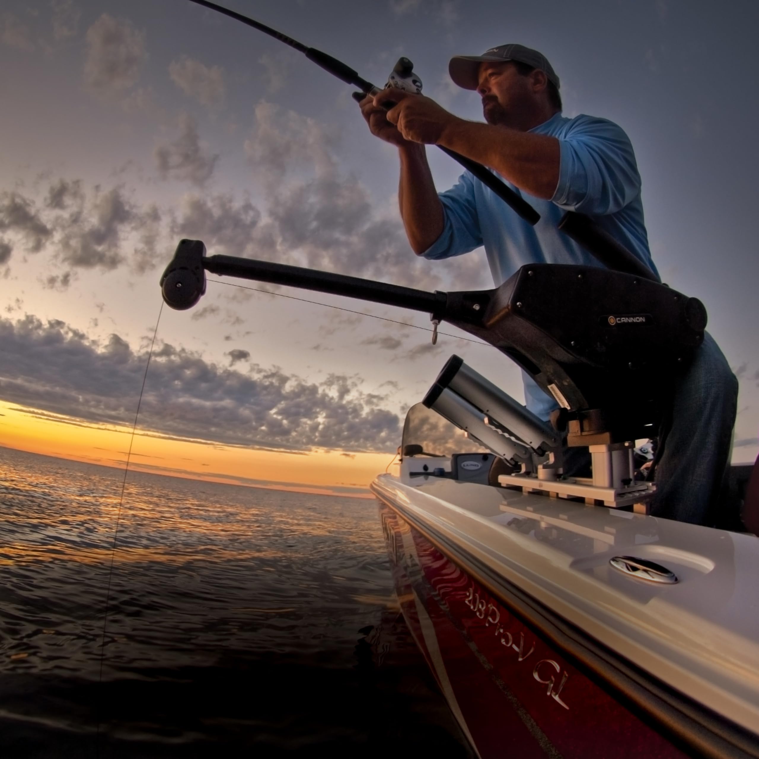 Cannon Magnum 5 20 lb weight capacity handles heavier lures.