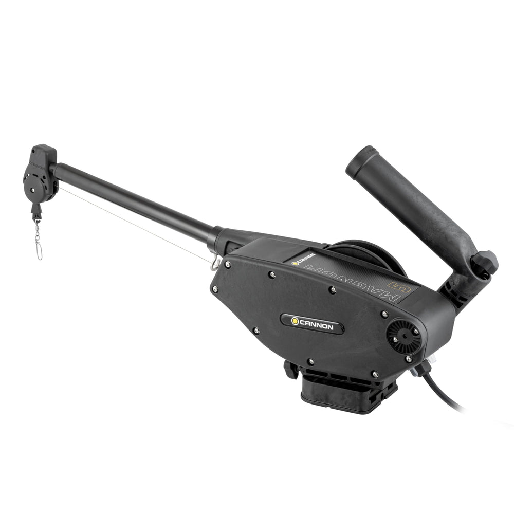 Cannon Magnum 5 with Short Stop safely retrieves weight at the waterline.