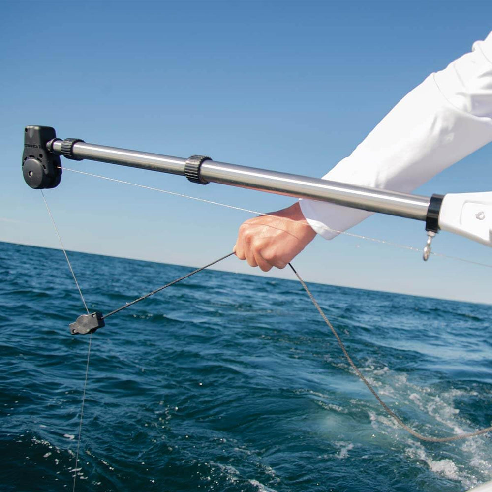 Cannon Retro-Ease weight retriever side view, minimizes bending during rigging