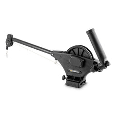 Cannon Uni-Troll 5 fixed boom stabilizes line during deployment and retrieval.