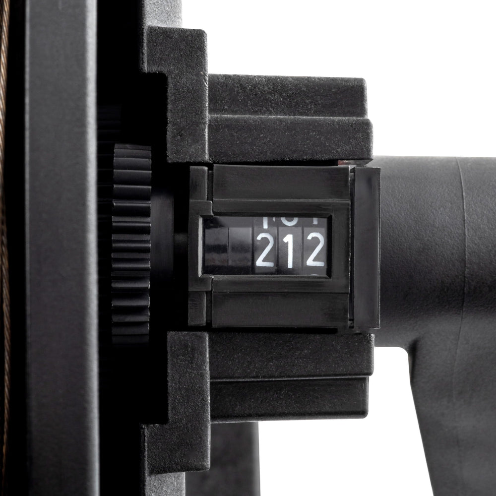 Cannon Uni-Troll 5 line terminator secures the line for steady setup.