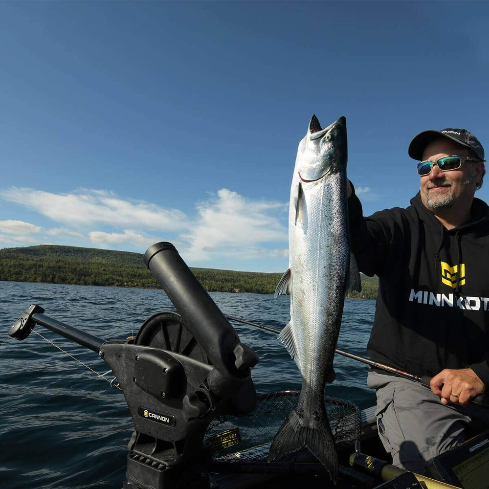 Cannon Uni-Troll 5 150-lb test cable designed for durable fishing setups.