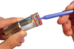 Captain O-Ring OPICK-PL in action removing o-rings without scratches.